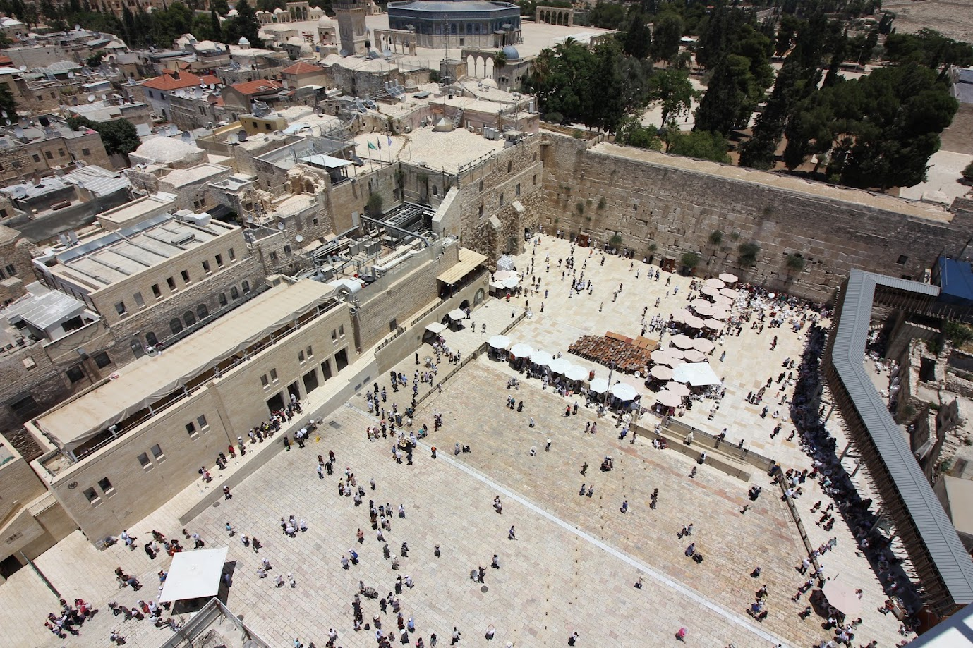 צילום אווירי של רחבת הכותל המערבי